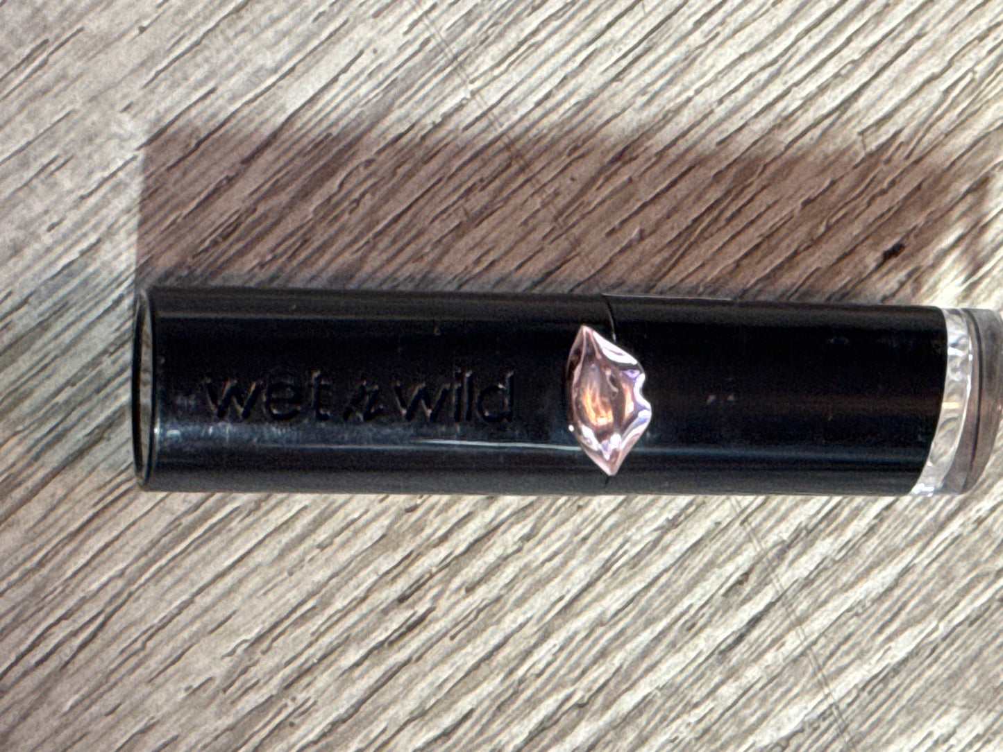 Wet n Wild megalast Matte Lipstick 1111421 Cherry Bomb Lip Stick 421