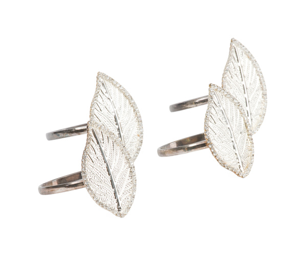 Set of 4 silver-tone leaf napkin rings with rhinestone accents – Zodax