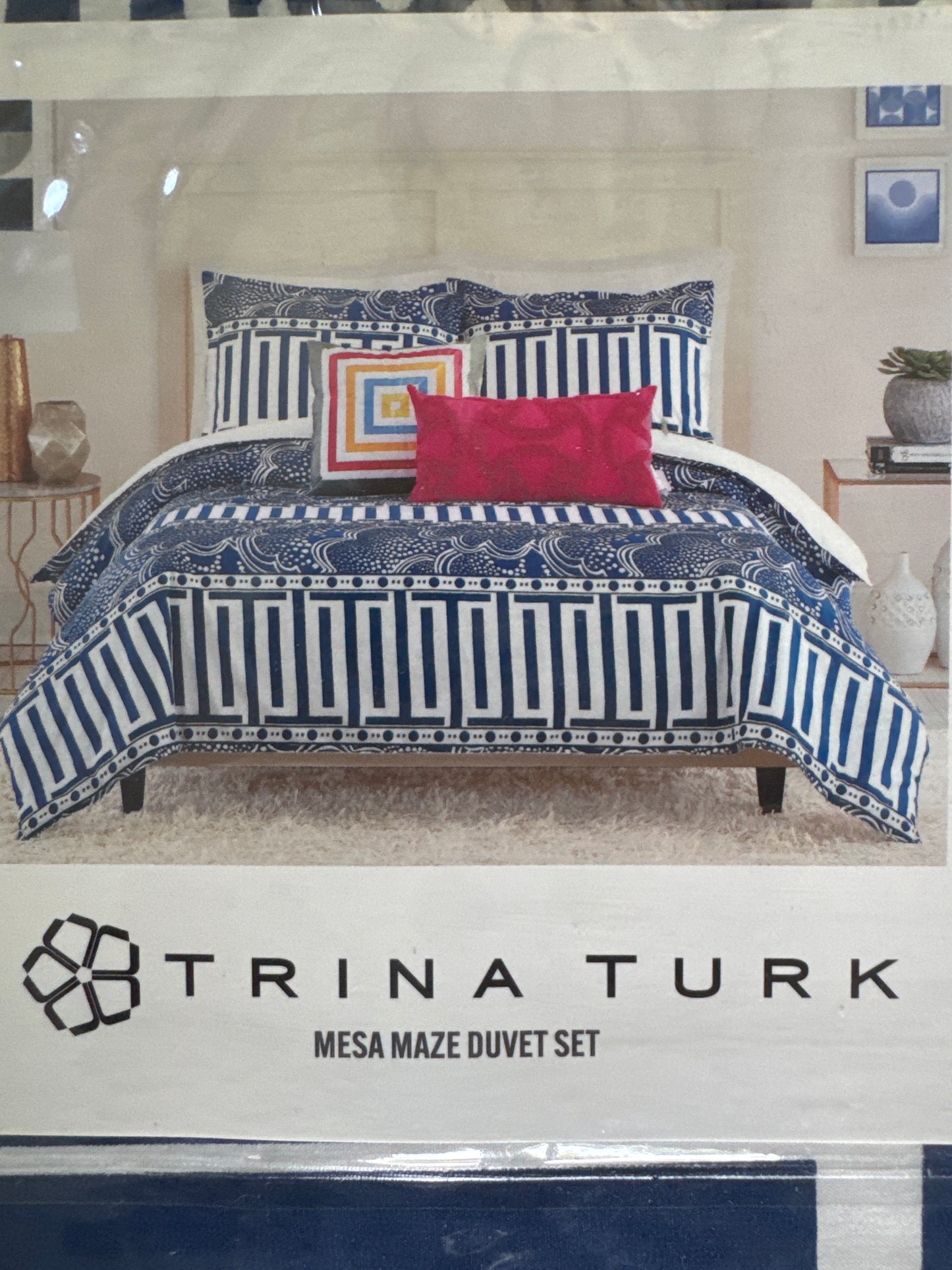 Queen size geometric cotton duvet set with matching shams – Trina Turk